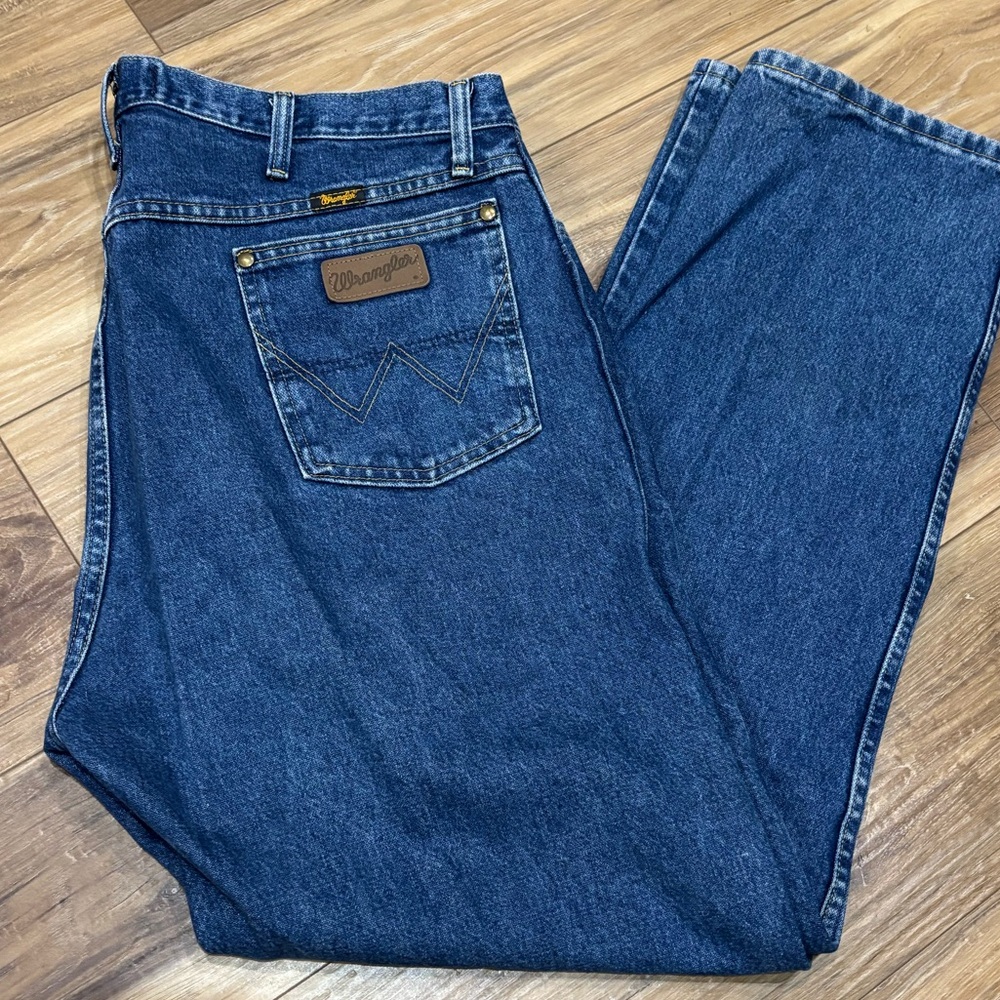 Men’s Wrangler George Strait Cowboy Cut Collection Denim Jeans